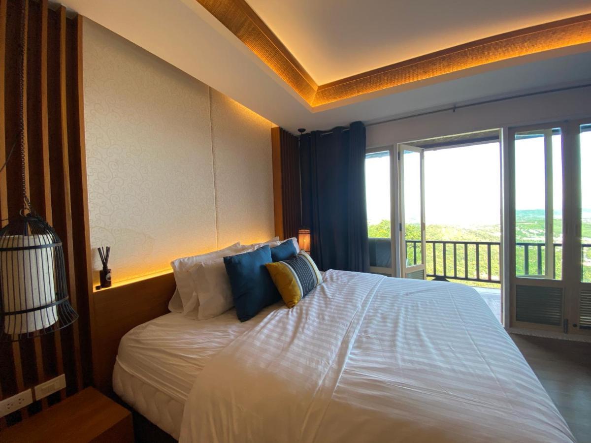 צ'אלונג Phuket View Coffee And Resort מראה חיצוני תמונה