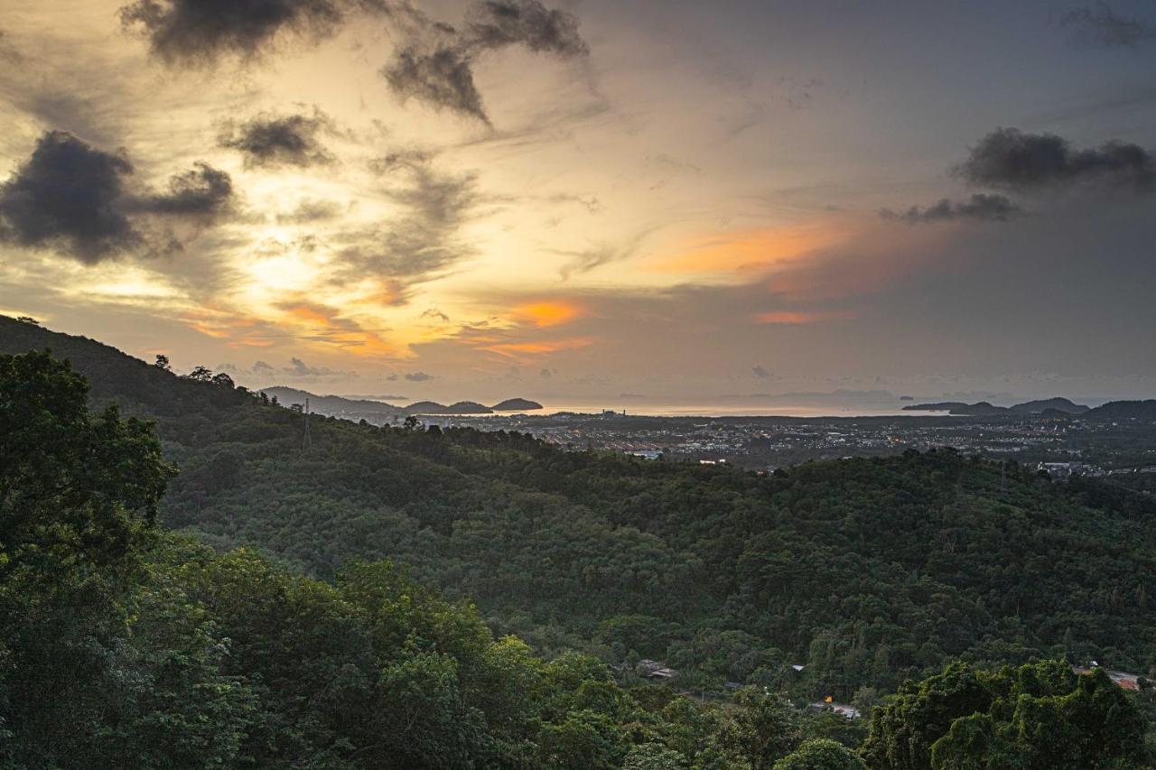 צ'אלונג Phuket View Coffee And Resort מראה חיצוני תמונה