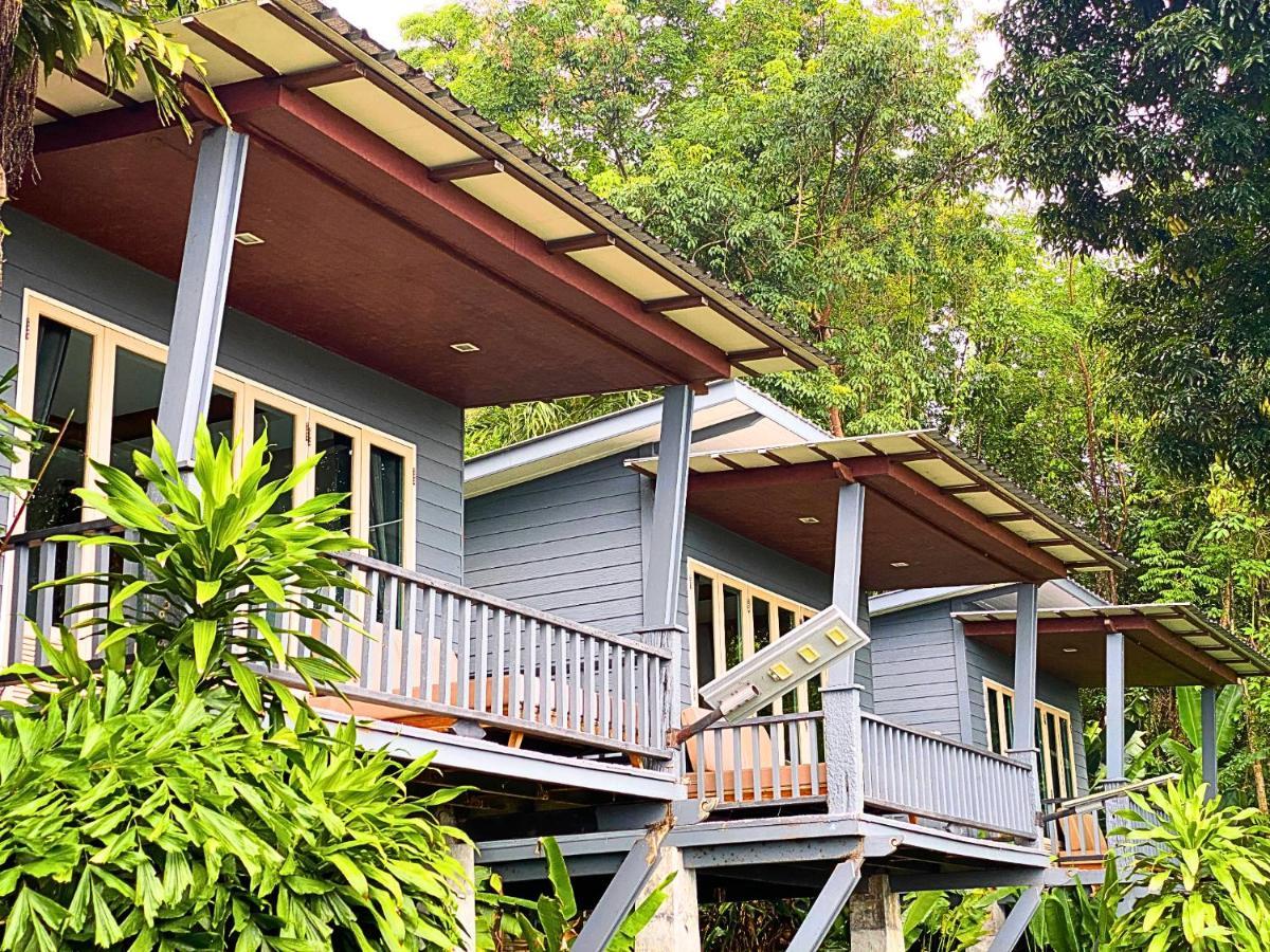 צ'אלונג Phuket View Coffee And Resort מראה חיצוני תמונה